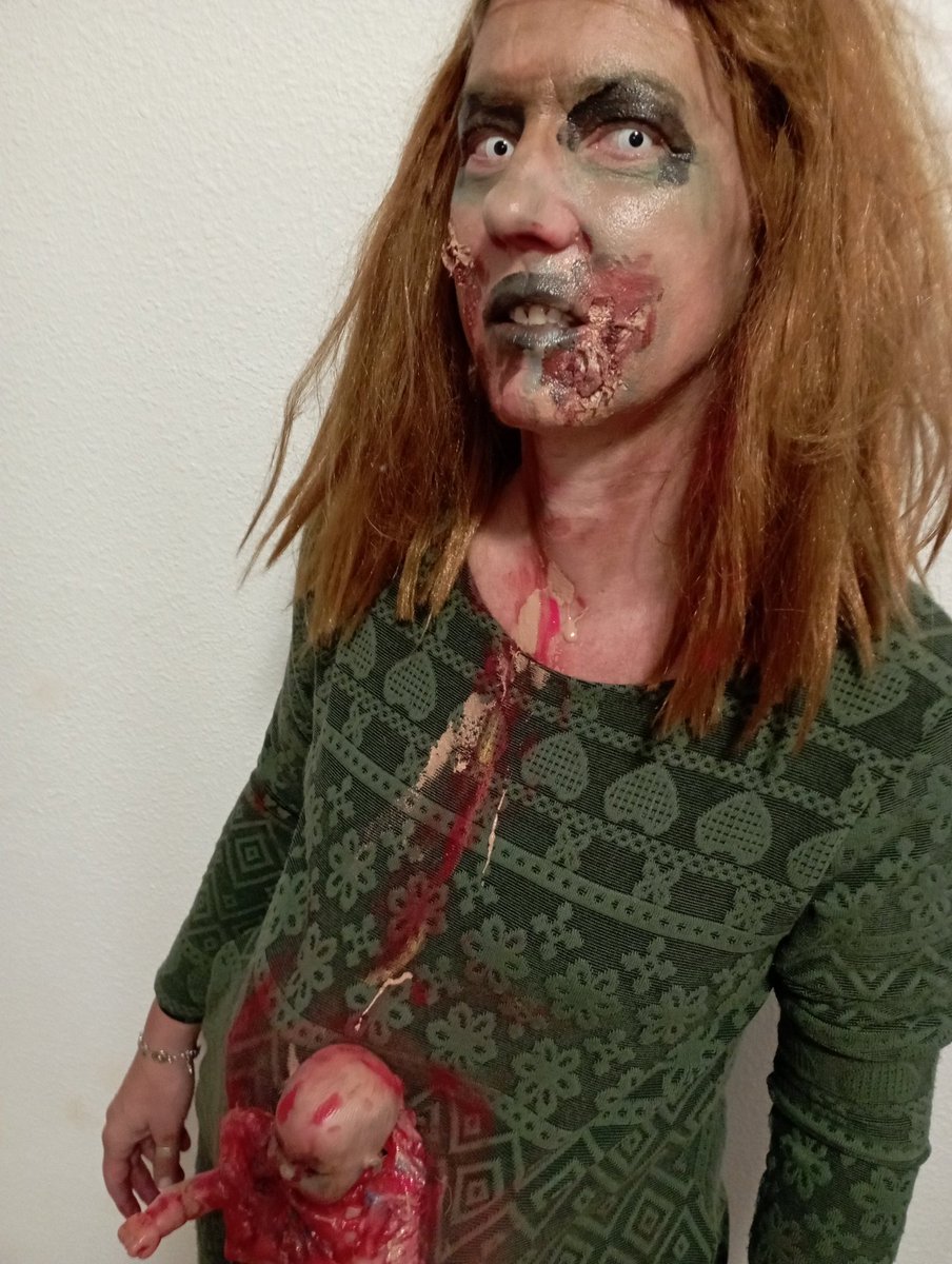 lapastorina's tweet photo. Feliz #Halloween mi noche preferida del año https://t.co/HRDrCHjkwM