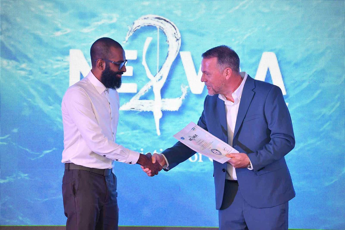 CustomsMv's tweet photo. Congratulations CCO Mohamed Fazeel & SCOG2 Aiman Mohamed for being recognized for their contribution as Guinness Judges, observing #neyvaa 2 - the successful world record attempt by 🇲🇻 for the “most number of people free-diving simultaneously”.
@MariyaDidi
@AbdullaSh4reef https://t.co/a0w2AmefY0
