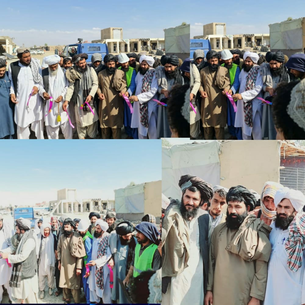 FrahyMtwkl's tweet photo. ده نیمروزولایت ده دلارام ولسوالی ده یوکانال کاردی چی په ژمی کی یی اوبو بازارته زیان رسوی وس ده ښاروالی له خواله یوکانال غوندی چری پکښی جوڔه کڔه اوده  کارافتتاح یی وسوه چی پکښی
ده دلارام ولسوال محترم روښان صاحب
اوښاروال محترم مولوی راشدصاحب
اوقومی مخوروݗخه هریو
لکه حاجی جانان اکا https://t.co/gtg6v3cBXg