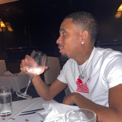 iamkingfeek's tweet photo. #NewProfilePic https://t.co/ojMgCEI4eH