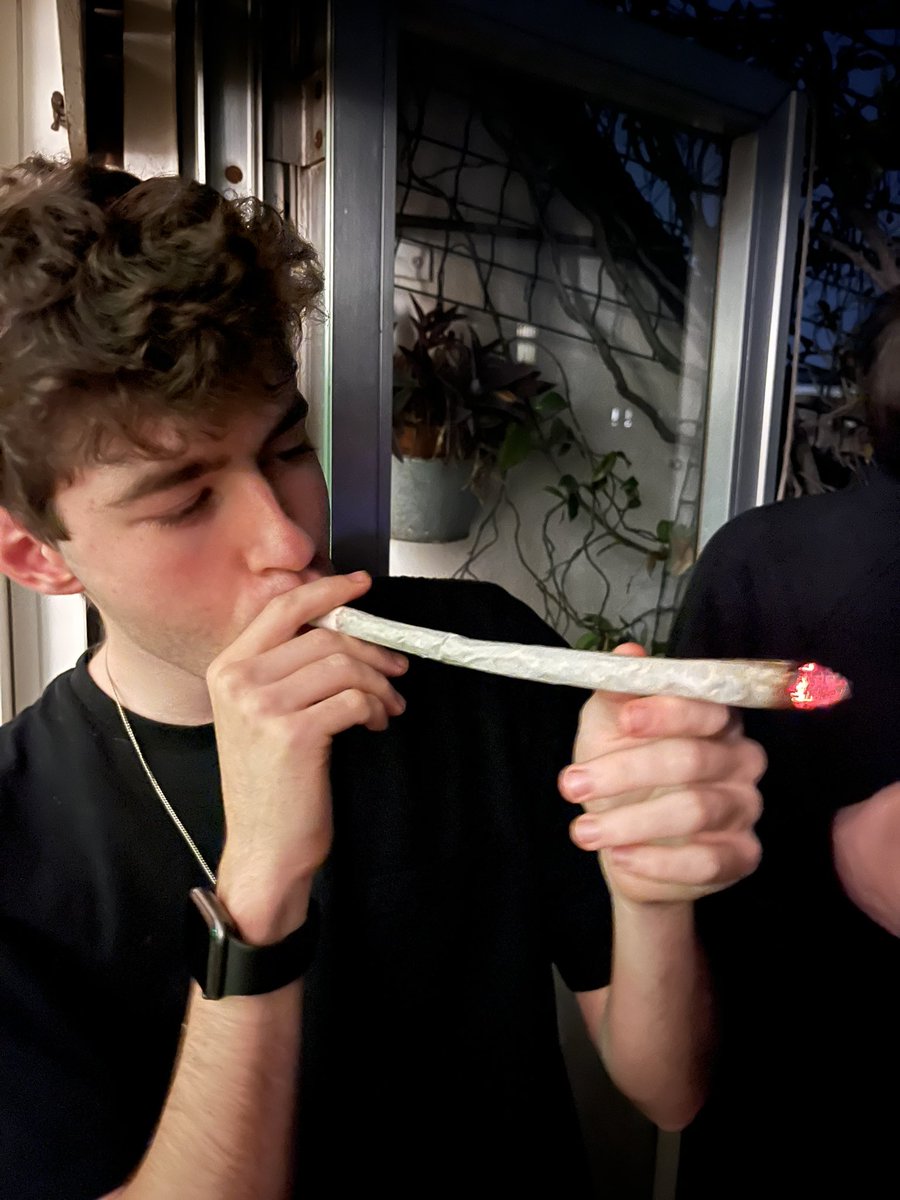 magnifico halloweed con <a href="/DrippinSoPlaza/">Pietro Antonelli</a>