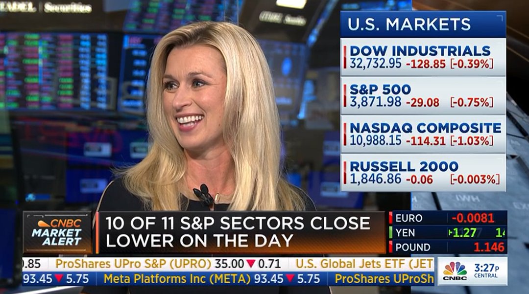 Tune in to hear @AAmoroso_1, Chief Investment Officer at iCapital, discuss her outlook for the markets on this episode of @CNBCClosingBell Overtime: cnbc.com/video/2022/10/…