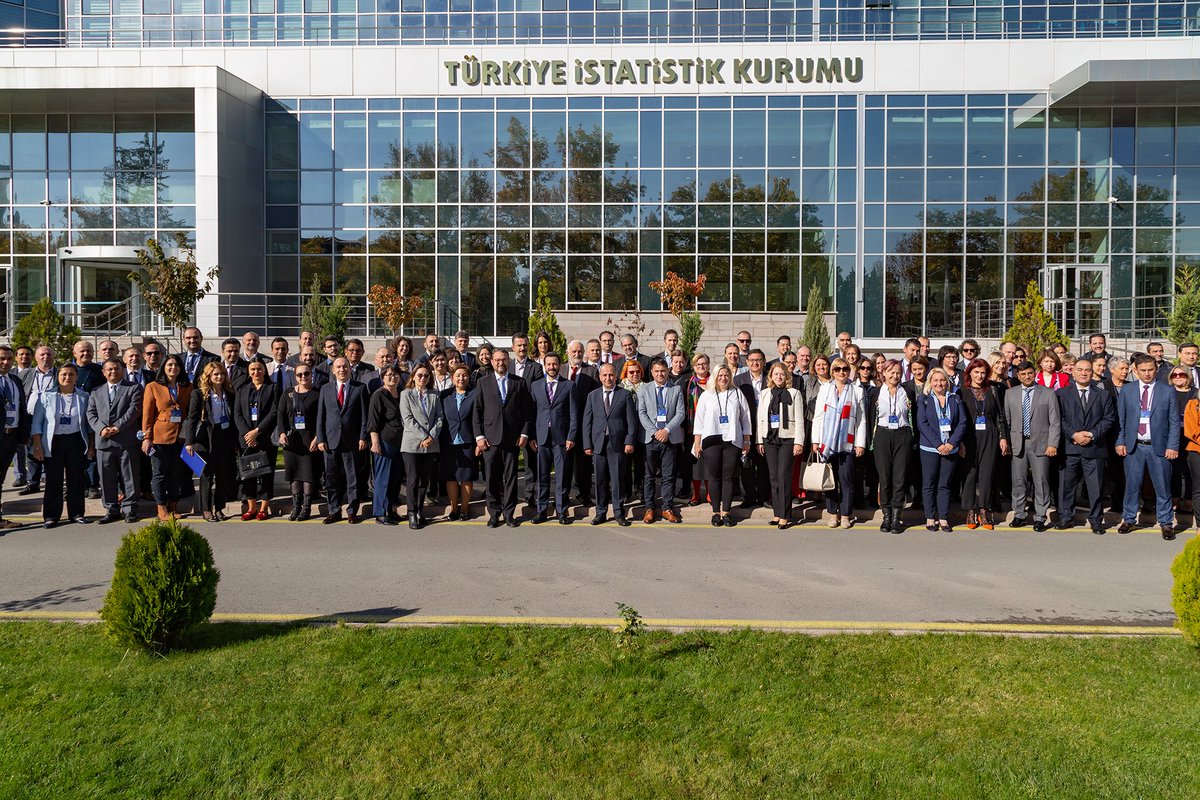 tuikbilgi's tweet photo. Kurumumuz, 1-2 Kasım 2022 tarihlerinde, 22 ülke ve çeşitli uluslararası kuruluşlardan 120 katılımcıyla, çocuklar için kaliteli verilere dayalı karar verme sürecini desteklemeyi amaçlayan #TransMonEE toplantısına UNICEF ile işbirliği halinde ev sahipliği yapıyor. https://t.co/t8xXyru2mG