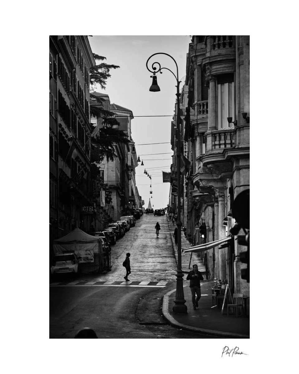Rome. Italy 2022 Copyright Phil Penman #Leica #streetphotography #blackandwhitephotography #romeitaly
