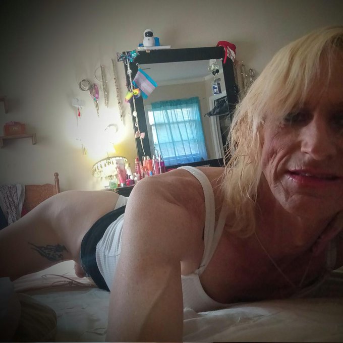 #NewProfilePic https://t.co/kLPG3CEiEy<a href="/tag/newprofilepic"class="tags">#NewProfilePic</a>