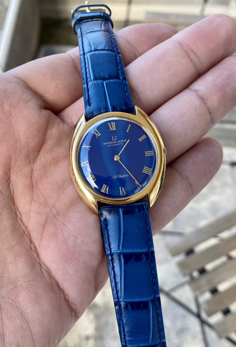 Malik_drama39's tweet photo. Je me sépare de cette petite Universal Genève Gilt Shadow au très joli cadran bleu.
- Gold Plated
- Couronne UG
- Diamètre : 35 mm
- Mouvement : Microrotor

Prix : 580 €
DM si intéressé :) https://t.co/qfFKmQOCUL