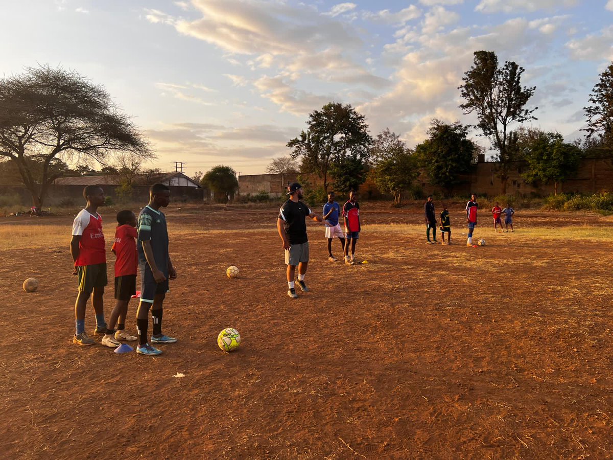 moskisa_tz's tweet photo. #MOSKISA was founded in 2017 in Moshi, Kilimanjaro🗻 region (Tanzania🇹🇿).

Our founder and managing director Elisafi Wilson Mshigati is passionate about #football and #community #development.

In 2020 the academy opened its campus ⚽💪

#globalgateway 
#teameurope 
#SDGs https://t.co/ahbjtjLRac