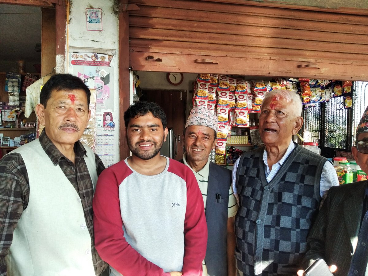 Nepalramesh11's tweet photo. @JagadisworK 
नुवाकोट क्षेत्र २ को प्रतिनिधि शभा उम्मेदवार आदरणीय अर्जुन नर्सिङ केसि
सँग ।।। https://t.co/jPSa7Sihbt