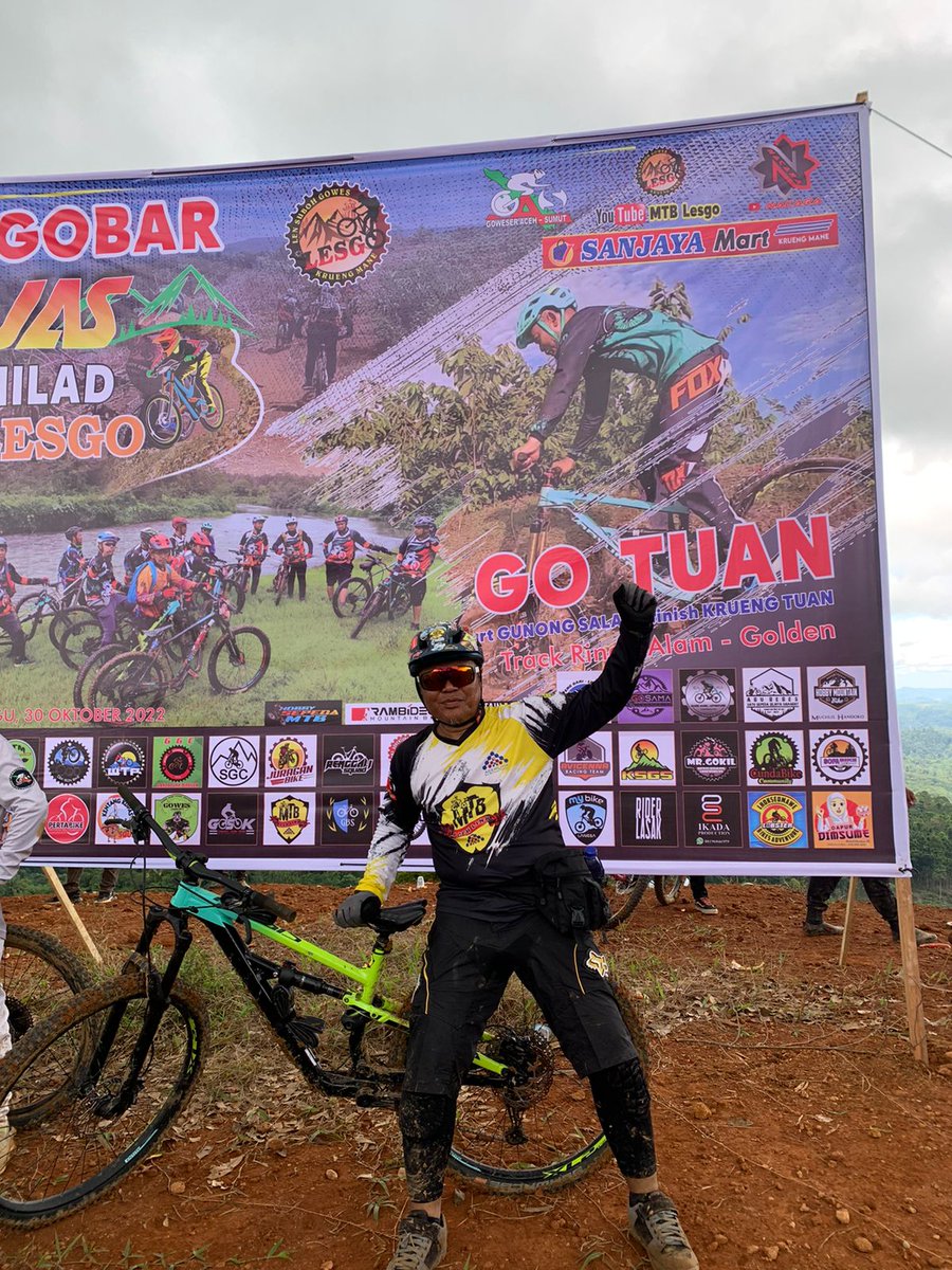 Nafis_39021's tweet photo. Jas3 (jelajah alam sawang) Aceh utara.
Nikmatnya main sepeda MTB.
#mtb acehlink
#GAS
#MTBKR https://t.co/neJpeh5MQt