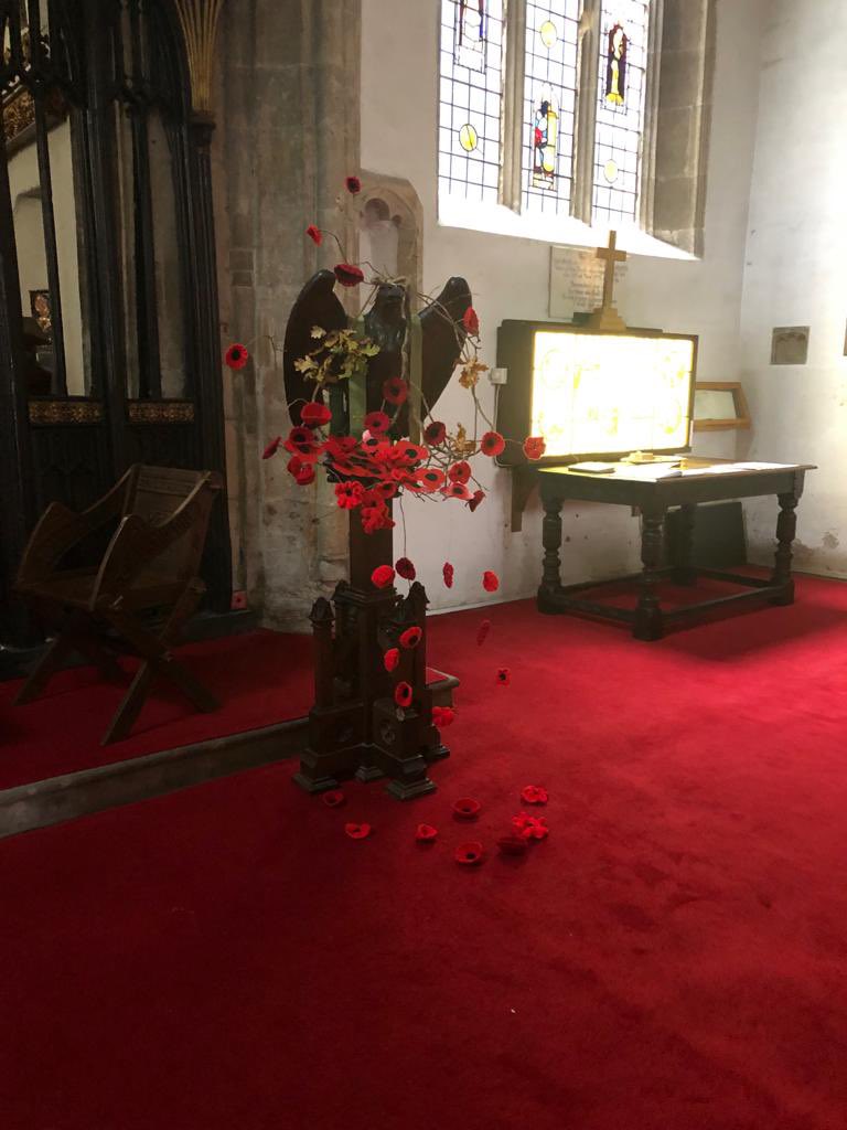 BanwellWi's tweet photo. Wow check this out , not only did we manage one poppy display we managed four . A big thank you to Vivienne for coordinating it all and all the ladies from Banwell wi , craft and Natter and the village who made this possible.#RBL #womensinstitute #wilife #poppy https://t.co/rJRkKFTjAb