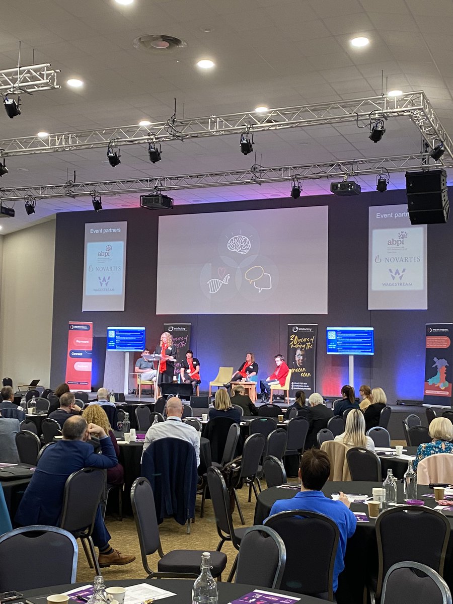 Great engagement at the below breakout sessions at #WelshConfed22 on anchoring our communities, working towards net zero 2050 and innovation to transform healthcare 👇🏻