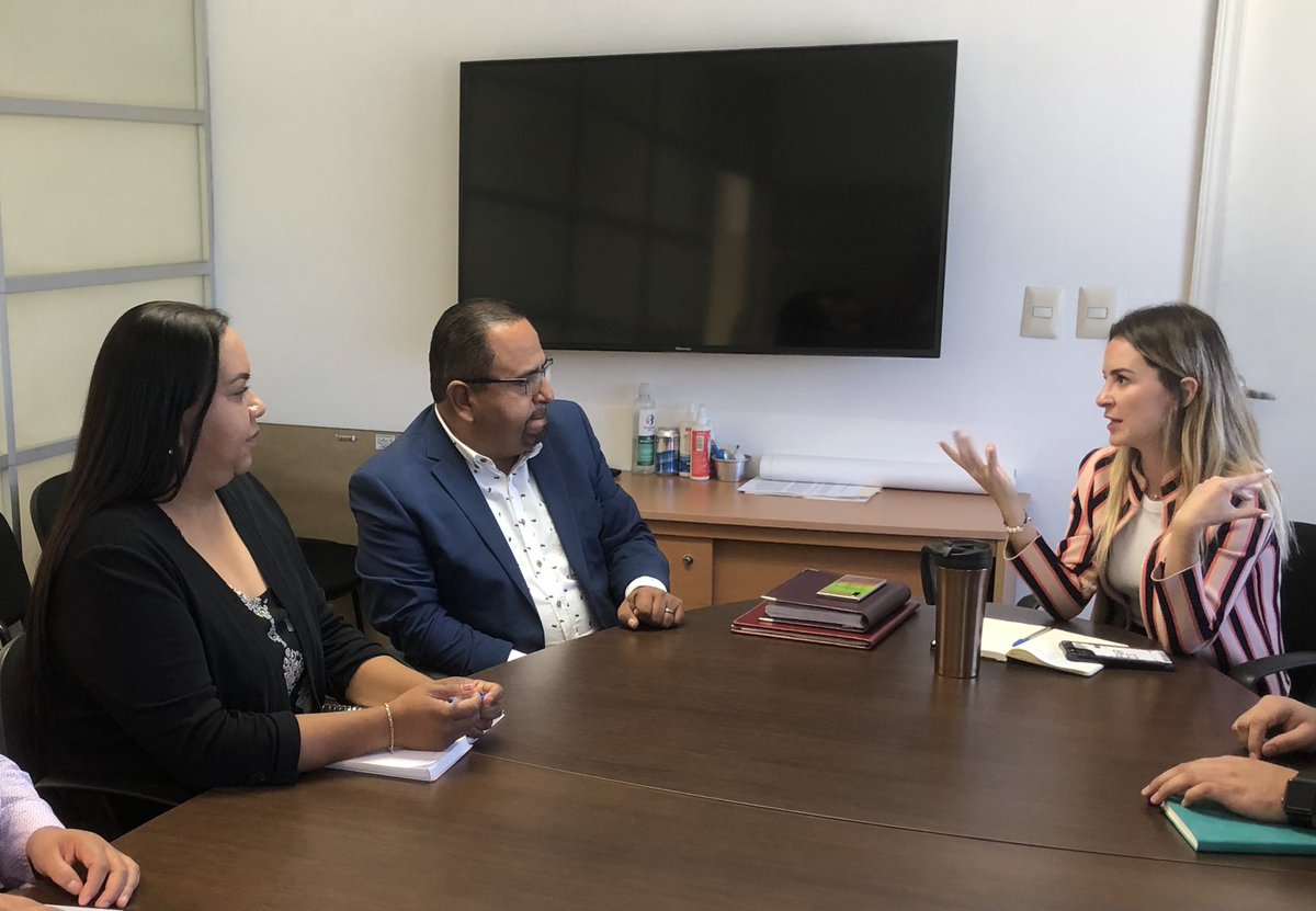 DMFEyT_Dgo's tweet image. Acercamiento que asegura las mejores condiciones para #trabajadores #municipales, prioridad en la administración del #Presidente @josejoseantonio.
Porque brindar una #casa #limpia y #segura para todos, se brinda desde dentro.

#HablemosDeFrente #ElFuturoEsContigo 
#SomosSUTM