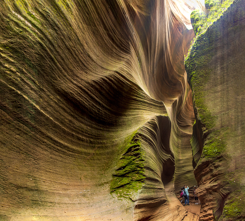 PDChinaLife's tweet image. The formation of Yucha Grand Canyon in NW China's Shaanxi is the result of millions of years of water and wind erosion. How spectacular!