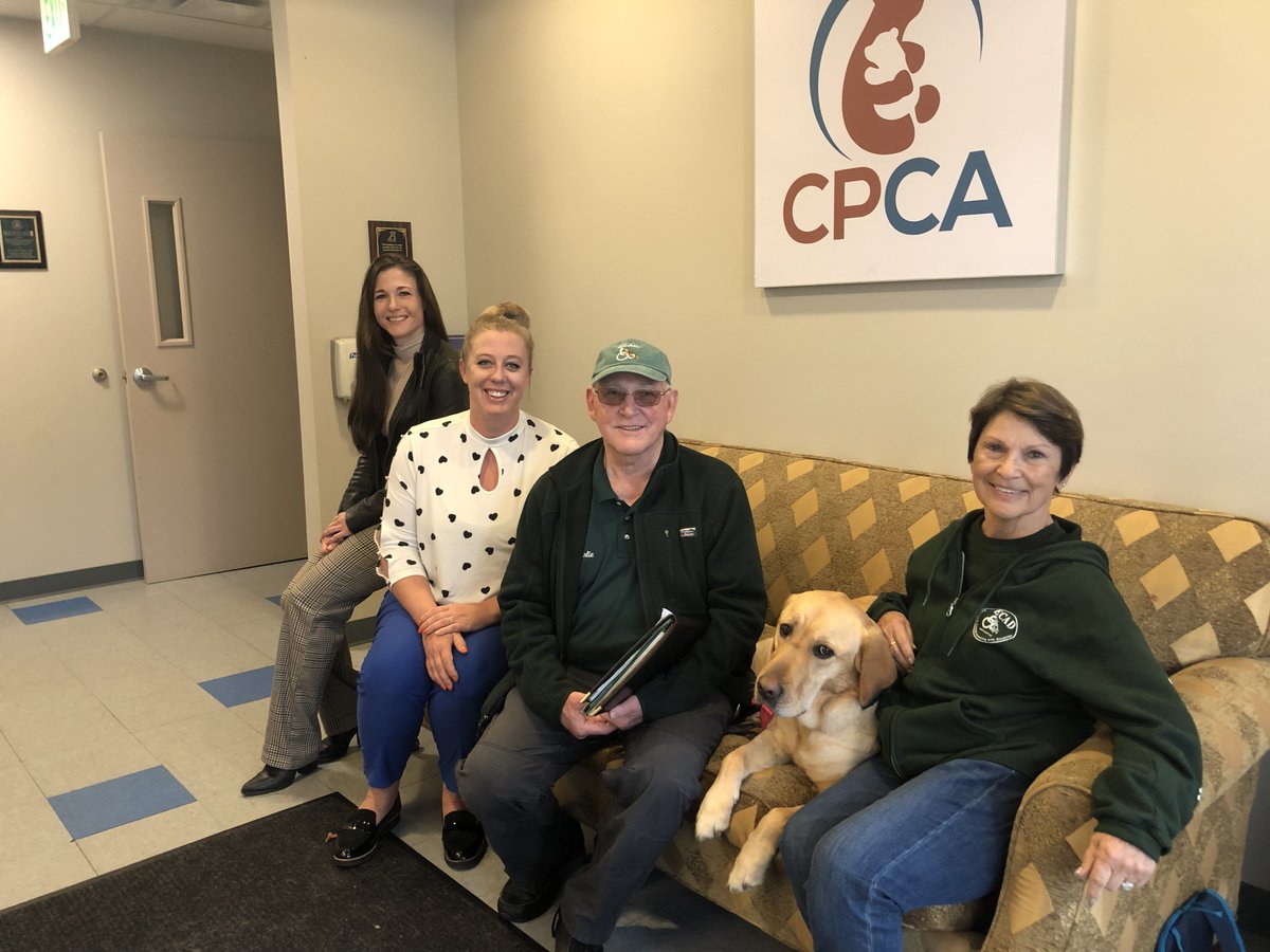 the_CPCA's tweet photo. We are so grateful to @ECADServiceDogs for taking the time to stop by and recertify two of Peace's handlers! Peace also had a great time meeting Geyser! https://t.co/CgYpK41WRM