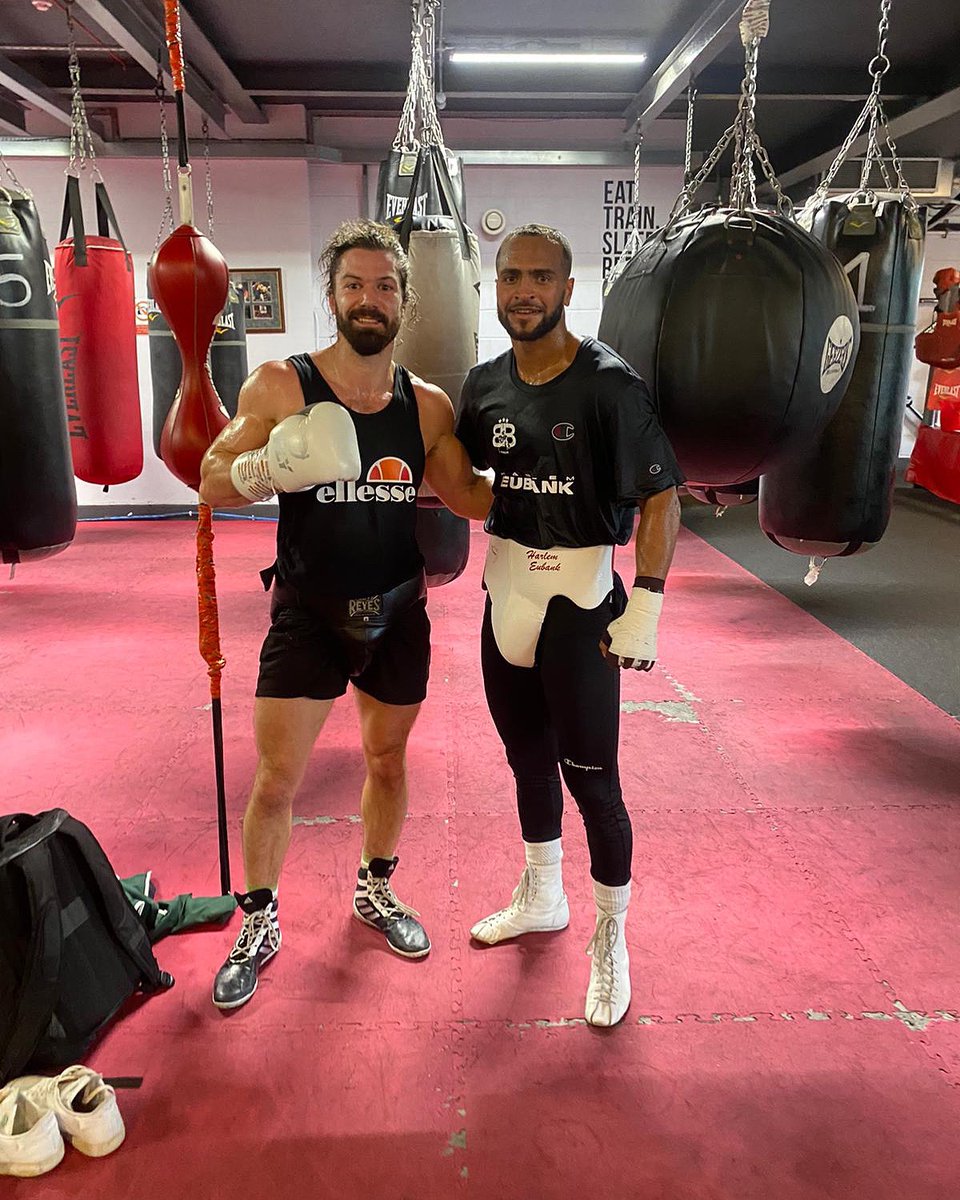 Good rounds banked today, thanks for the work bro @harlemeubank 27th November fight night, tickets on sale now. For ticket info click on the link in my bio 🎟 @NaylorBoxing @SkySportsBoxing @boxxer