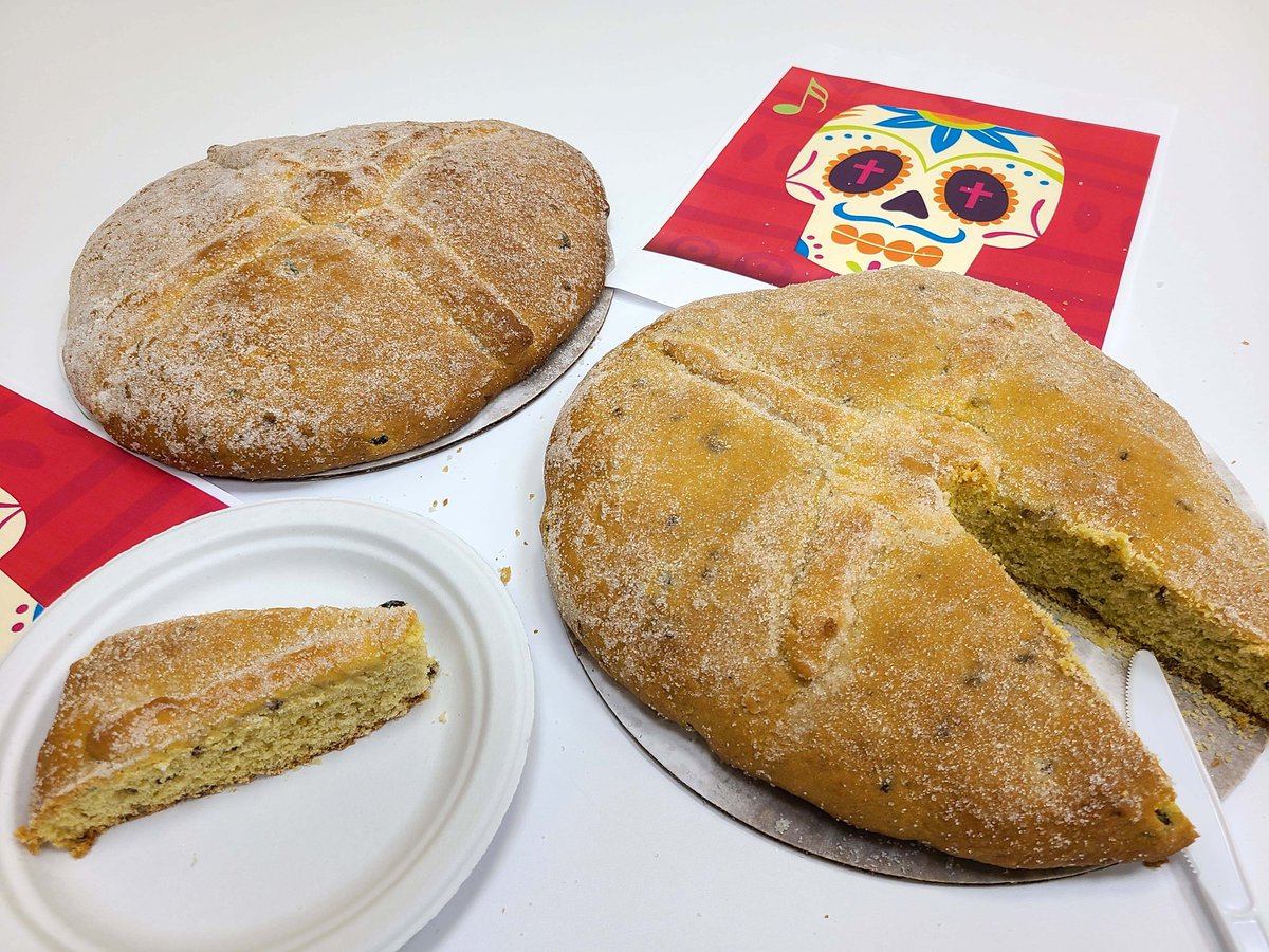 A new month, a new celebration.

Thank you for the delicious pan de muerto straight from Juarez, Vinda! 😋 #DiaDeLosMuertos #pandemuerto