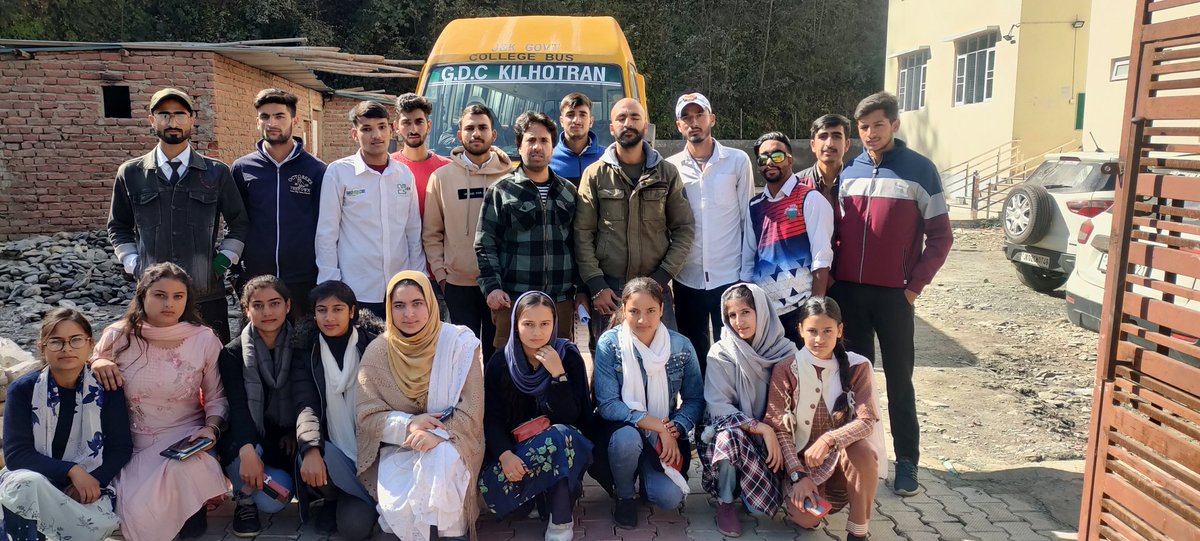 SportsGdck's tweet photo. Contingent of #GdcKilhotran for #Sangam youth festival 2022 at University Campus Bhaderwah https://t.co/qP3DMKVVbz