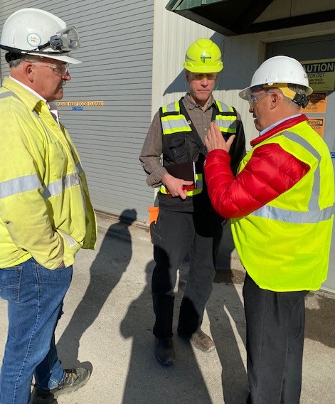 I stopped in at Karen's Main Street Diner in Calais before heading to St. Croix Tissue in Baileyville. I heard from so many folks that are worried about their 401(k)s losing money and heating oil costs. We need to make a change. #mepolitics #ME02