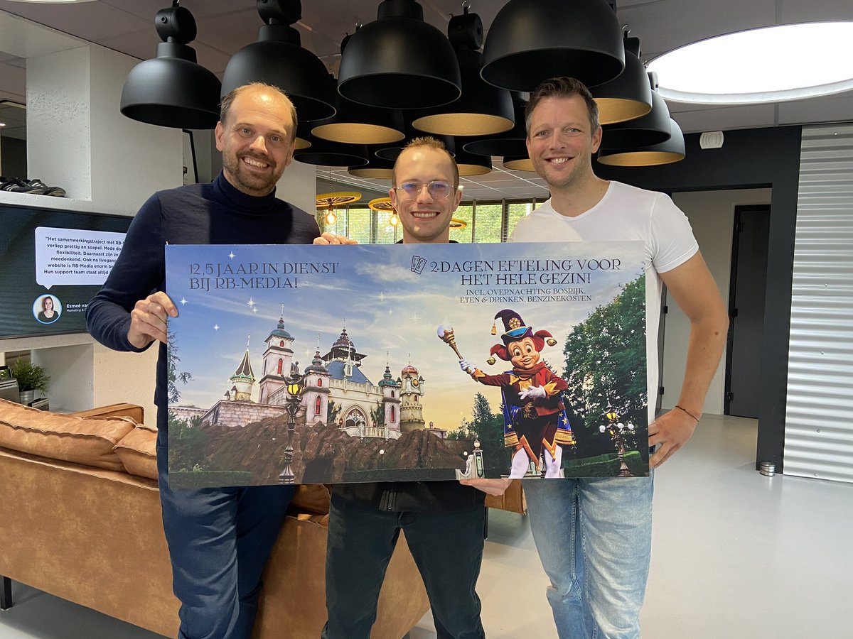Mike 12,5 jaar in dienst bij <a href="/rbmediabreda/">RB-Media</a>. Dat moet gevierd worden! Met het hele gezin naar de <a href="/Efteling/">Efteling</a>. Op naar de volgende 12,5 jaar Mike! Je bent een topper!
#inbreda #webdesign #webdevelopment
