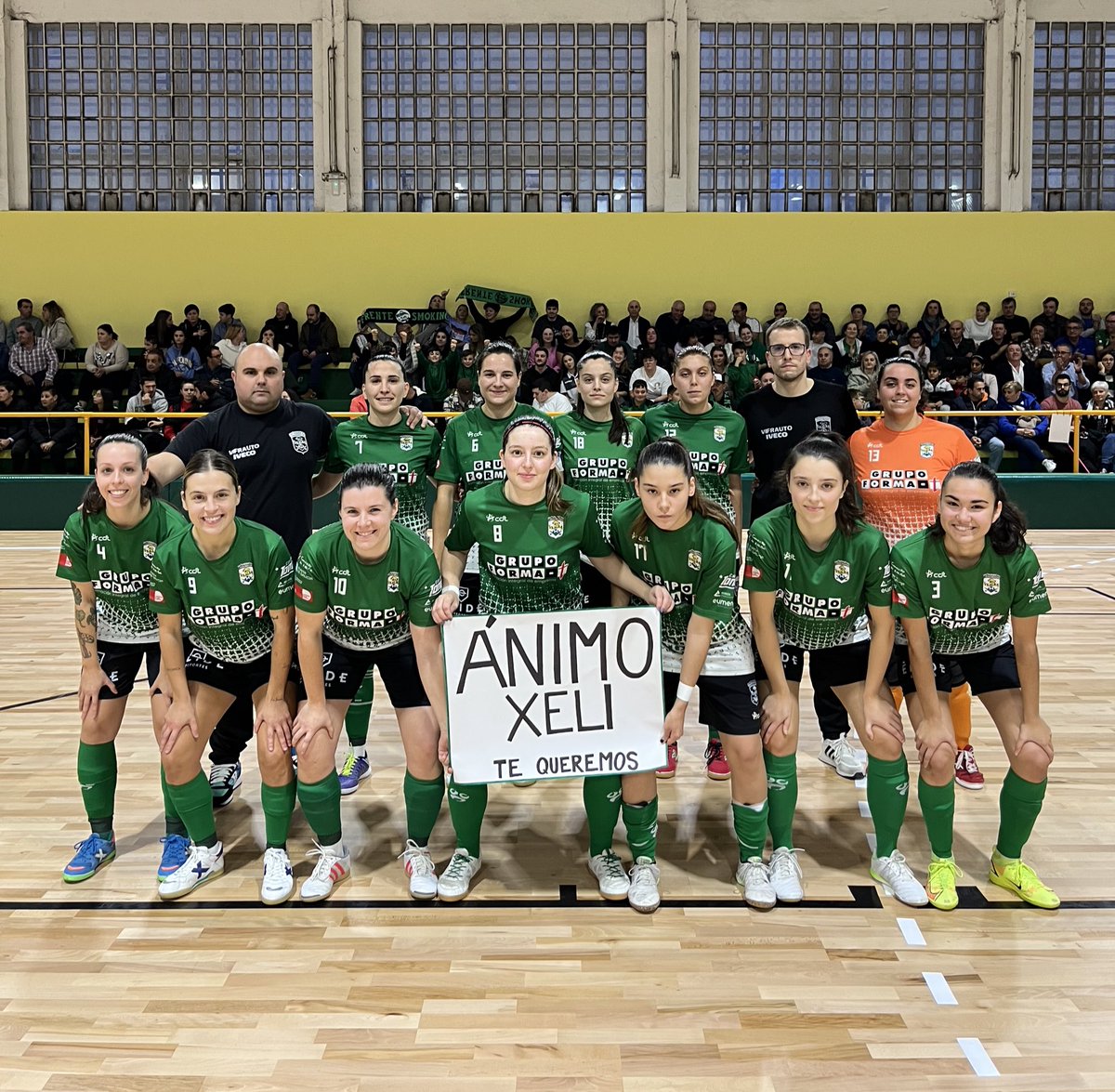 vilalba_fs's tweet photo. 𝐃𝐄𝐒𝐂𝐀𝐍𝐒𝐎 ❗

𝐅𝐈𝐍𝐀𝐋 𝐂𝐎𝐏𝐀 𝐃𝐄𝐏𝐔𝐓𝐀𝐂𝐈𝐎́𝐍 🏆

Grupo FormaT Vilalba 1️⃣
Concello de Begonte 0️⃣ 

⚽️ Aroa

💪🏾 A pola segunda parte rapazas! 

#VilalbaQuereFutsal 💚
#UnidosPorUnhaSoaRazon 🤝
#ForzaFormaT
#FrenteSmoking 🇳🇬 https://t.co/cfCLS0Sjxd