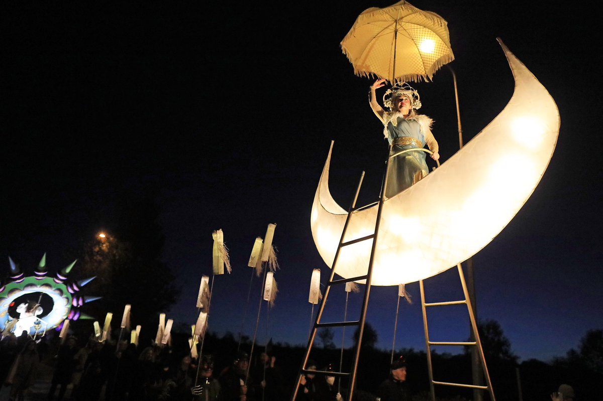 3 Long days finished with monsoon levels of rain 💧😳😂 but worth it in the end ! #getyourpicinthepaper 😮‍💨
#pucafestivalirealnd #failteireland #halloween <a href="/gavinjames/">Gavin James</a> <a href="/Failte_Ireland/">Fáilte Ireland</a> <a href="/PucaFestival/">Púca Festival</a> <a href="/SoniaHarrisPR/">Sonia Harris Pope</a> <a href="/Independent_ie/">Irish Independent</a> <a href="/IrishTimes/">The Irish Times</a>