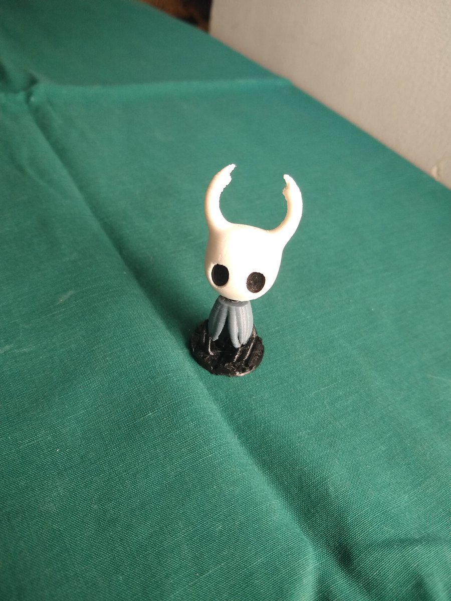 pippatis's tweet photo. I'm pleased to announce the grand opening of my Etsy shop, called PippatiSculpts! My first three 3d printed Hollow Knight figures are now for sale there.
#hollowknight #3dprint #actionfigure #fanart #art https://t.co/sD6I6ClYMx