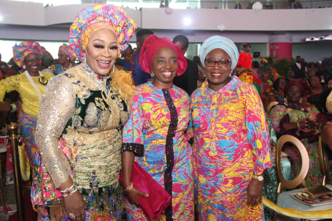 Hormor_whunmie's tweet photo. ELECTRIFYING ATMOSPHERE AS LAGOS DEP-GOV, SIJU ILUYOMADE, OTHERS CHARGES ON IMPROVED CONTRIBUTIONS TO NATIONAL DEVELOPMENT AT 14TH ARISE WOMEN CONFERENCE
...Thousands Received Arise Pink Bucket Food Basket
@arisewomen @sijuiluyomade #arisewomenconference #appointedtolive https://t.co/9gKvZo633o
