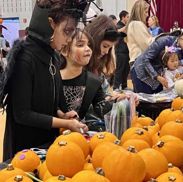 RiverdaleCountrySchool tweet media