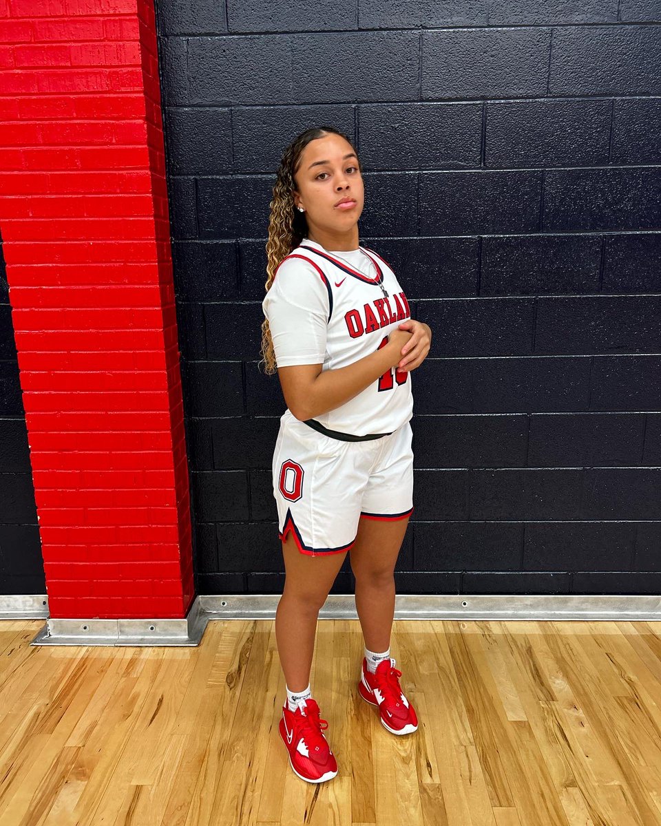 SuttonMyah's tweet photo. 23enior ๐ #lastgoround
@OHS_LadyPatsBB https://t.co/P3JZMVndbk