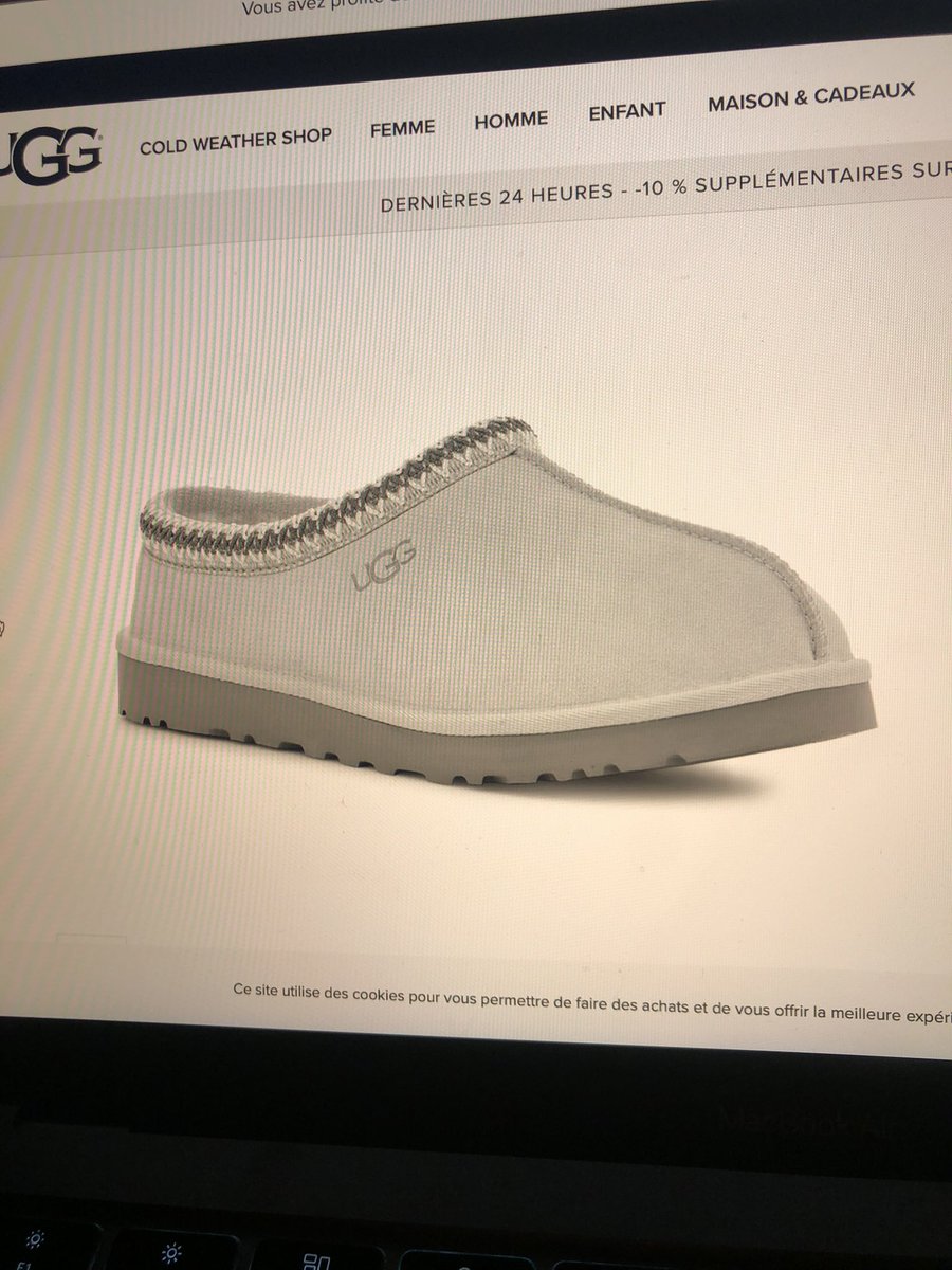 V_2GRYSE's tweet photo. @YUKOWOFF @carlabandicoot Ptdrrr après j’viens d’acheter cette paire… alors bon… PTDRRRR https://t.co/qoVTZXXZXu