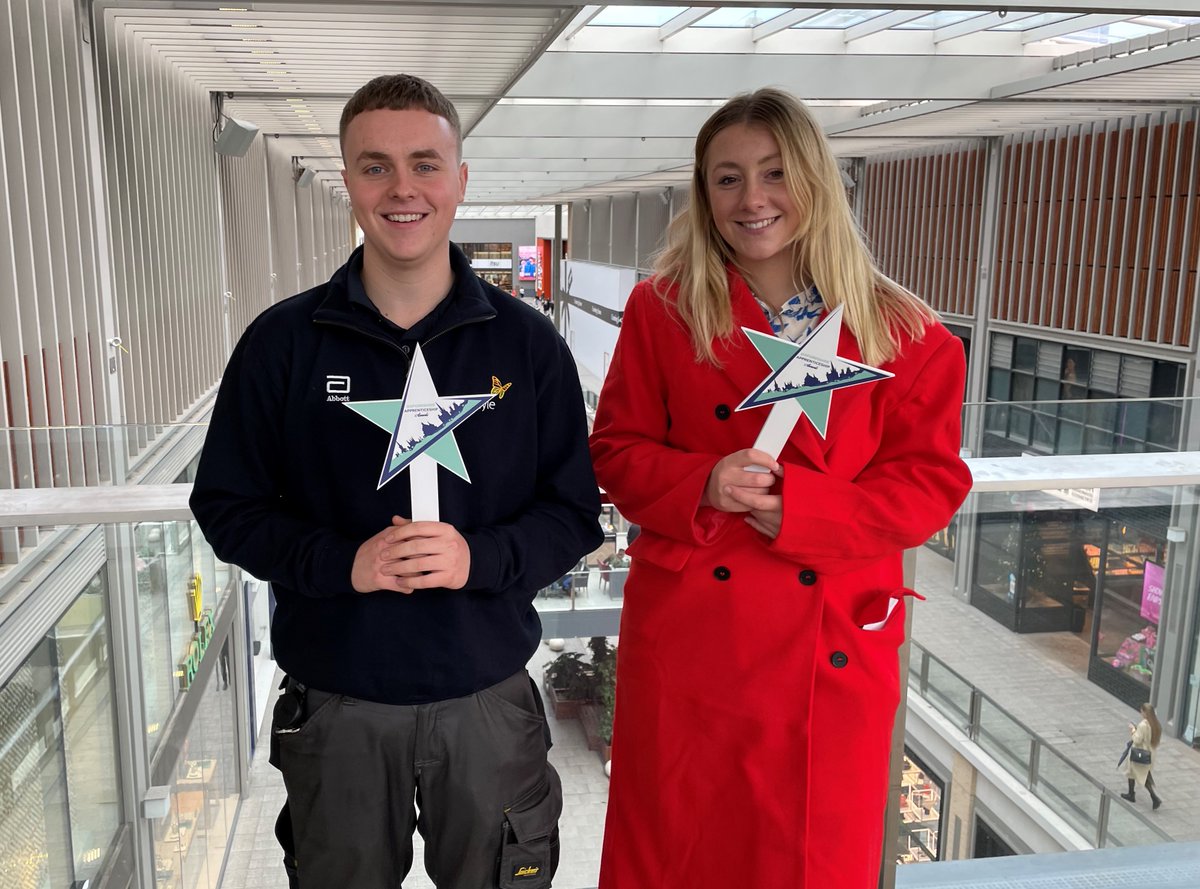 OAAwards's tweet photo. Lovely to hear from Oxfordshire Apprenticeship Awards 2022 Apprentices of the Year Jordan from @AbbottNews &amp; Nicole from @Blenheim_org as part of the #OAAwards2023 launch at the @OxfordshireLEP Annual Event today! They are both now @OxLEPSkills Apprenticeship Ambassadors #OXLEP22 https://t.co/QaglPbs6MS