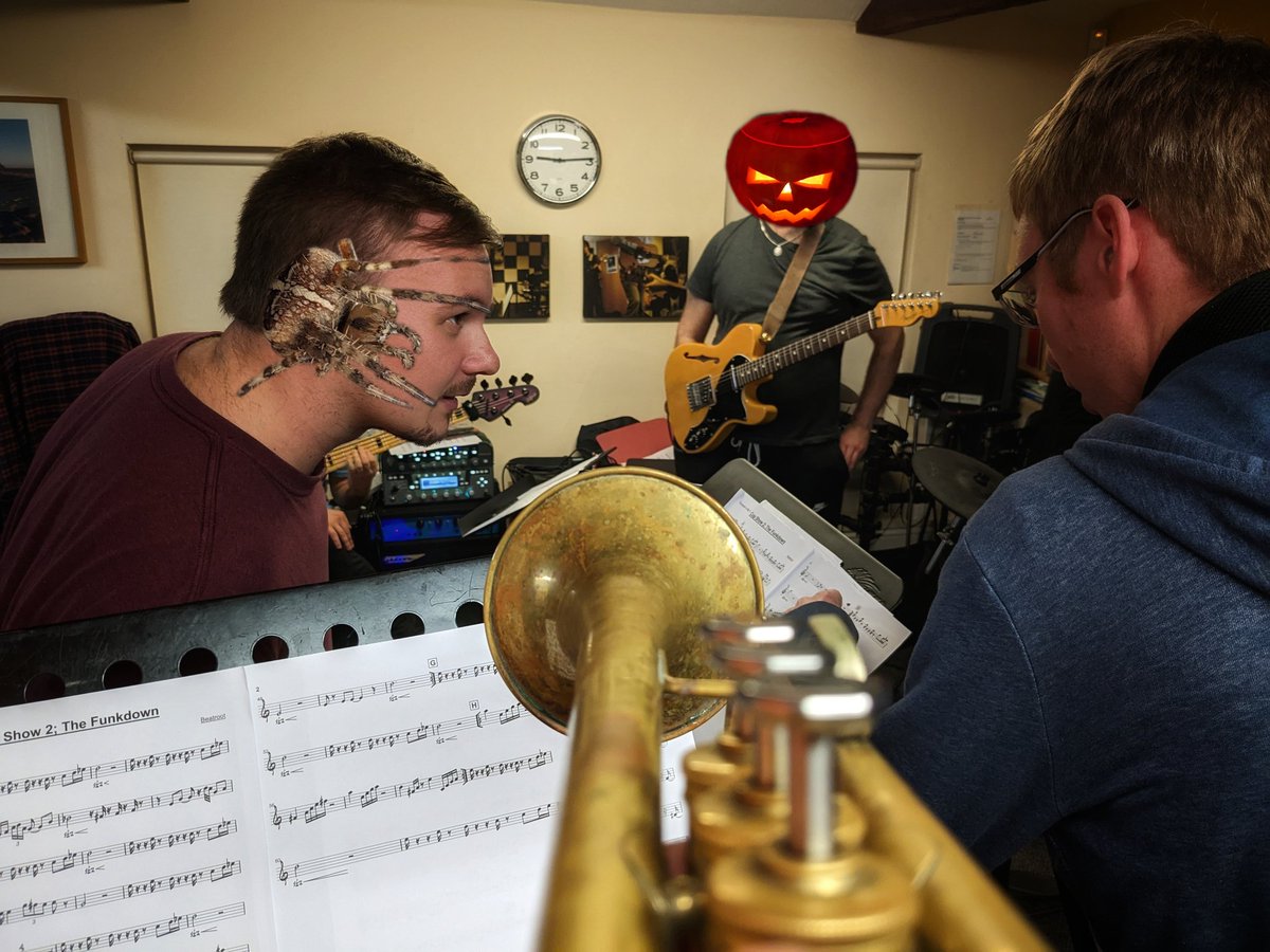 Beatrootfunk's tweet photo. Hope everyone had a Happy Halloween! Some strange and spooky things happening at our last rehearsal!
#Halloween #funk #music #rehearsal #spooky #spiders #pumpkin #jackolantern #trumpet #guitar #Goodtimes #bell https://t.co/Cw6dtrDSMI