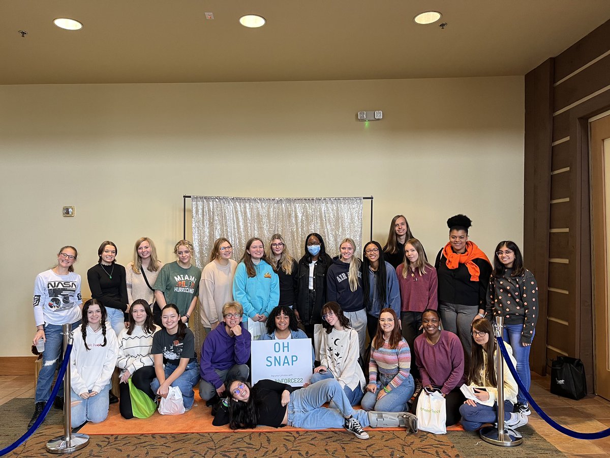 Thanks Lakota for giving our East students an opportunity to explore different healthcare careers at HealthForce 2022! #WEareLakota #theEastWay