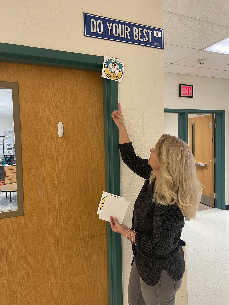 <a href="/carriel_brown3/">Carrie Brown</a> &amp; <a href="/TMcPhersonBRES/">Tina McPherson</a> celebrating our #Lexialeaders 2nd gr &amp; <a href="/STMath/">ST Math Educator? Follow us on MINDEduOrg!</a> masters 5th gr today. Keep up the great work! #literacy #math <a href="/fcpsnews/">Fairfax Schools 🌟</a> <a href="/BullRunES/">FCPSBullRunES</a>