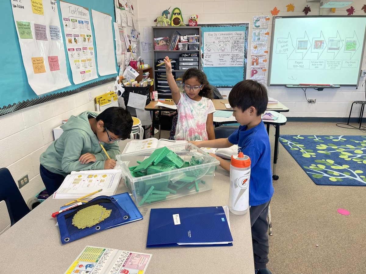 Ms. Innocentini (Ms. Tini) tweet media