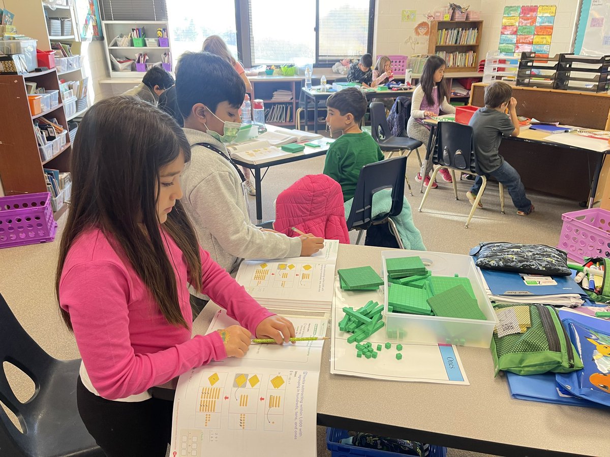 The students have been working so hard on participating effectively in group work and cooperating with their teammates! I’m so proud of how well they work together! #webelong220 <a href="/BarbaraRose220/">Barbara Rose Elementary School</a>