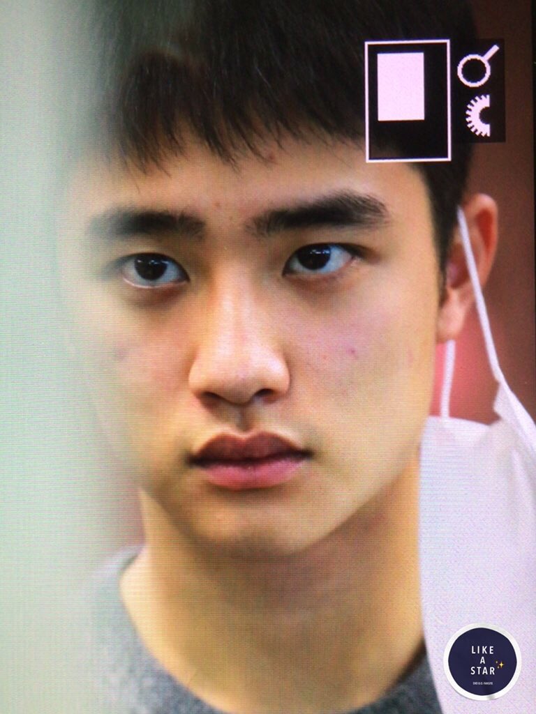 ksoosarchive's tweet photo. BARE-FACED KYUNGSOO 😍 https://t.co/IpvQA7j91w