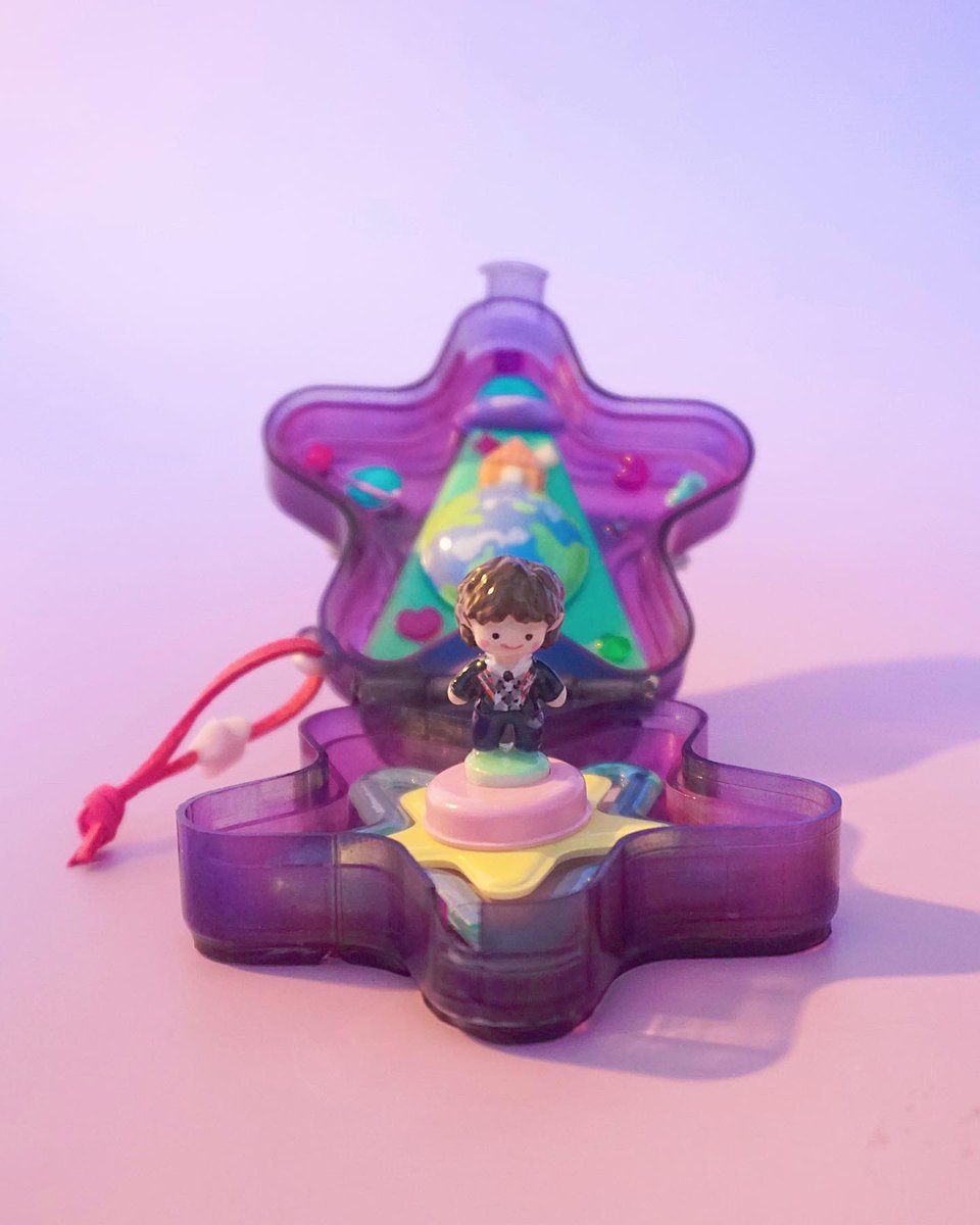 yourgummy's tweet image. 우주 컨셉의 스타포켓🌟
반투명하게 제작해서 빛에 비춰볼 때마다 왠지 신비롭고 예쁜 ••• 🫧
#bts #jin  #TheAstronaut 

instagram.com/reel/Cka6cbKMk…