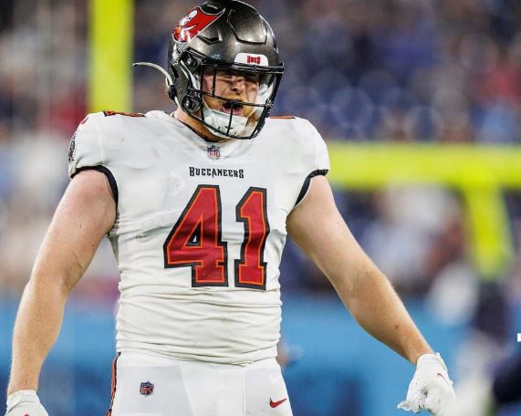 NeilCornrich's tweet photo. Bucs Midseason Rookie Report Card: Day Three Edition | https://t.co/HJqZ2zAmOH @KoKieft #NCSportsLLC #KoKieft #41 #Tightends #TampaBay #Buccaneers #Minnesota https://t.co/hJDUtmHiys