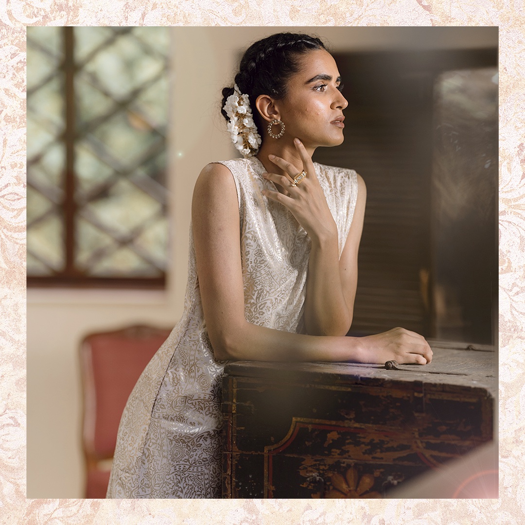 #StoriesByW
This festive season, make a statement that is a class apart with contemporary dresses from the Sunehr collection by W.

Link - bit.ly/3NmA9Qc

#WforWoman #SunehrCollection  #OnlineExclusive #NewLaunch #FestiveCollection #Dresses #Jumpsuit #NewCollection