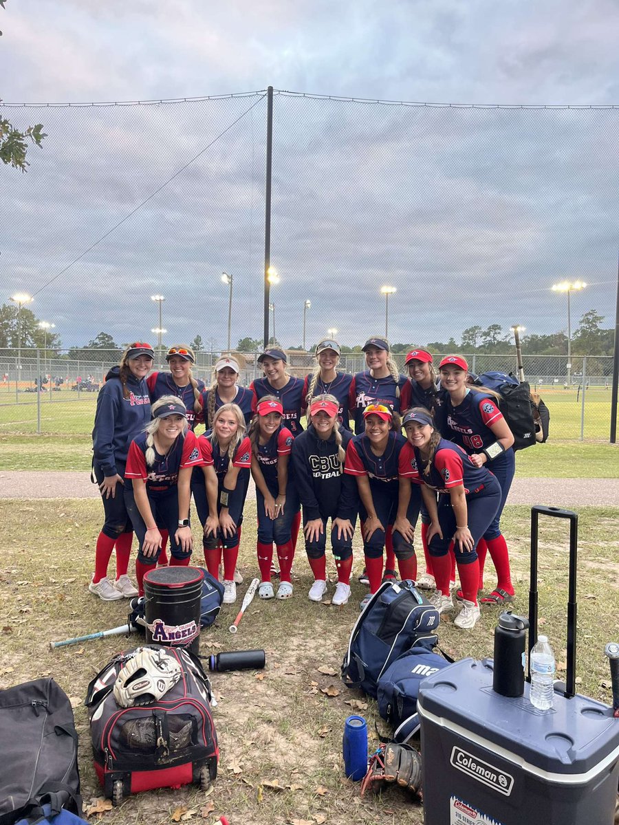 Great start to the season with @COAngels_Quimby in Houston! Highlights coming soon. Can’t wait for Vegas and Cali!! @CSPBearsSB @CoachRGillispie @BUMoore @FIUSoftball @iowasoftball @RitterPiper