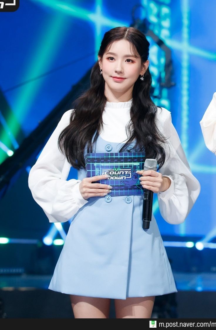 oakereta's tweet photo. @jfenonct @hwayecji @TrainToBliss "Untuk Shee juga! Aku yakin sih, dia pasti nonton farewell party ini (pede)"

"Shee, thank you kontribusinya jadi CT hore kebanggaan kita. Nemenin anak-anak ngobrol itu job yang penting banget! Energiku nggak sebanyak kamu untuk ngobrol dan aku bangga sama kamu." https://t.co/ImgR4zCrXG