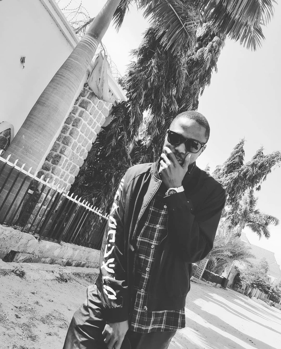 MayorSmiley3's tweet photo. Happy New Month folks 💙💫 https://t.co/68kszfFeY8