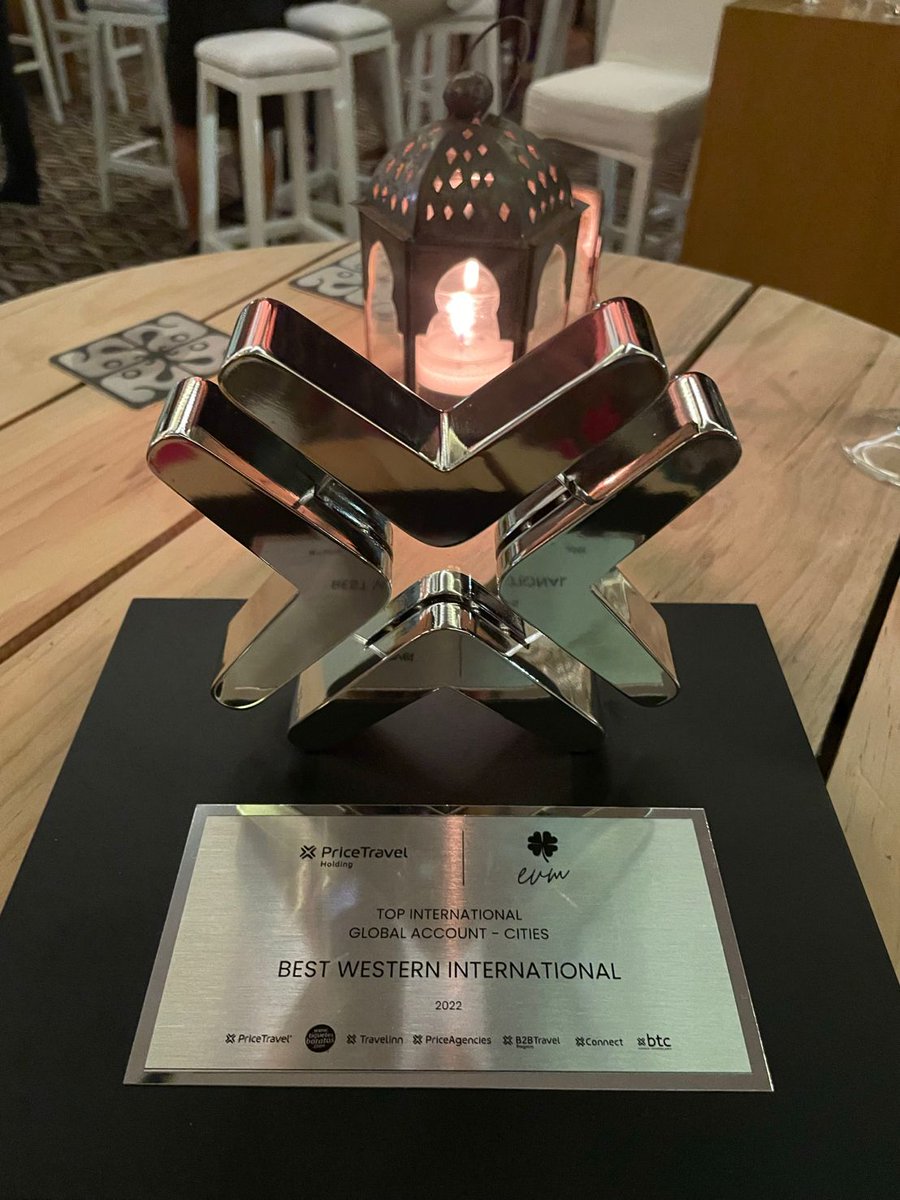 BWMexico's tweet photo. Nos enorgullece el haber sido reconocidos por PriceTavel Holding con el premio EVM Awards 2022 dentro del #TopInternationalGlobalAccount, reafirmando así el compromiso en el trabajo en favor del sector turístico.

#WhereverLifeTakesYou #BestWesternIsThere #bestwestern https://t.co/JRAPzFGg7B