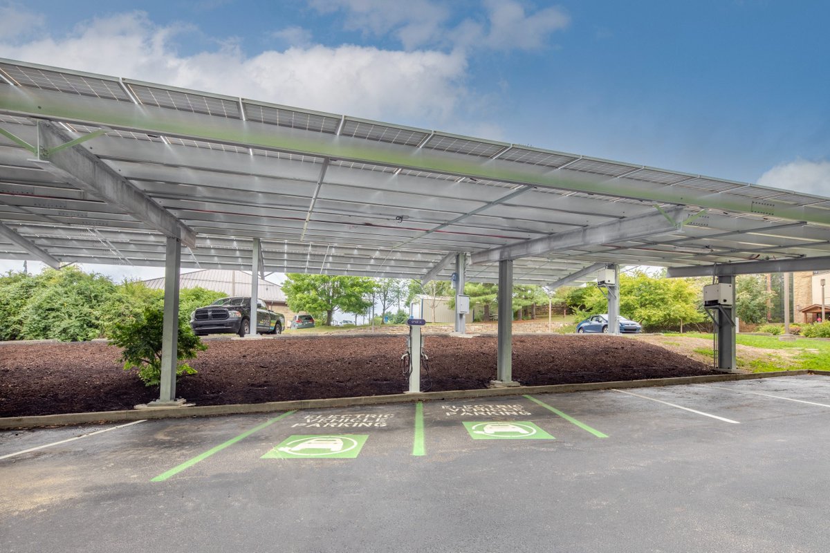 psgenergygroup's tweet photo. We loved seeing how the Brown County community came together to bring solar energy to their library in May. More than one hundred members of the community, the Columbia City Brass Quintet, and Indiana State Senator Eric Koch attended the celebration. https://t.co/sxi1G6fXZ4