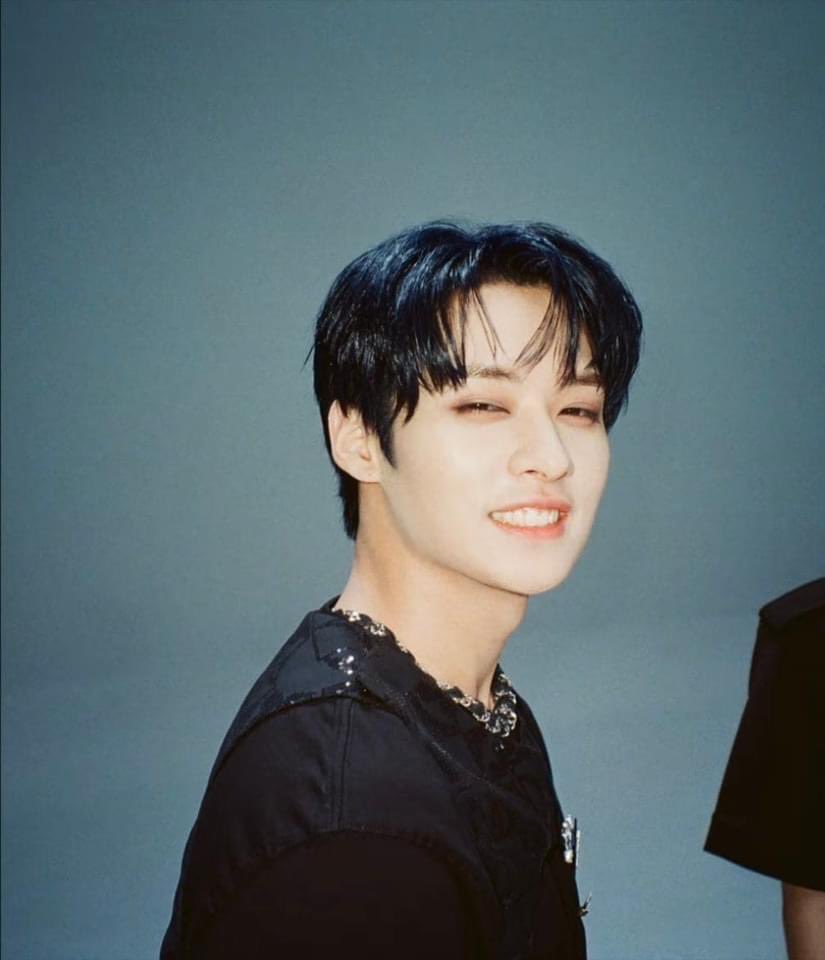 Lynl0vs's tweet photo. #MAMAVOTE #Straykids https://t.co/flmTUEhBEa