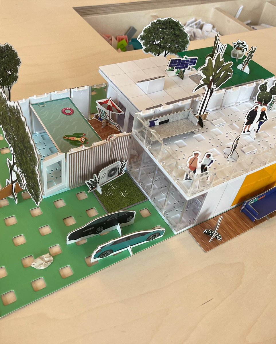 Arckitmodel's tweet photo. Absolutely stunning house. See how this young student uses the Arckit Clear Wall & Wall Joint components to create an elongated skylight allowing natural light fill their home πππ #arckitworkshop #arckitacademy #thisisarckit #steameducation #learnthruarchitecture https://t.co/MhGmvnfpNh