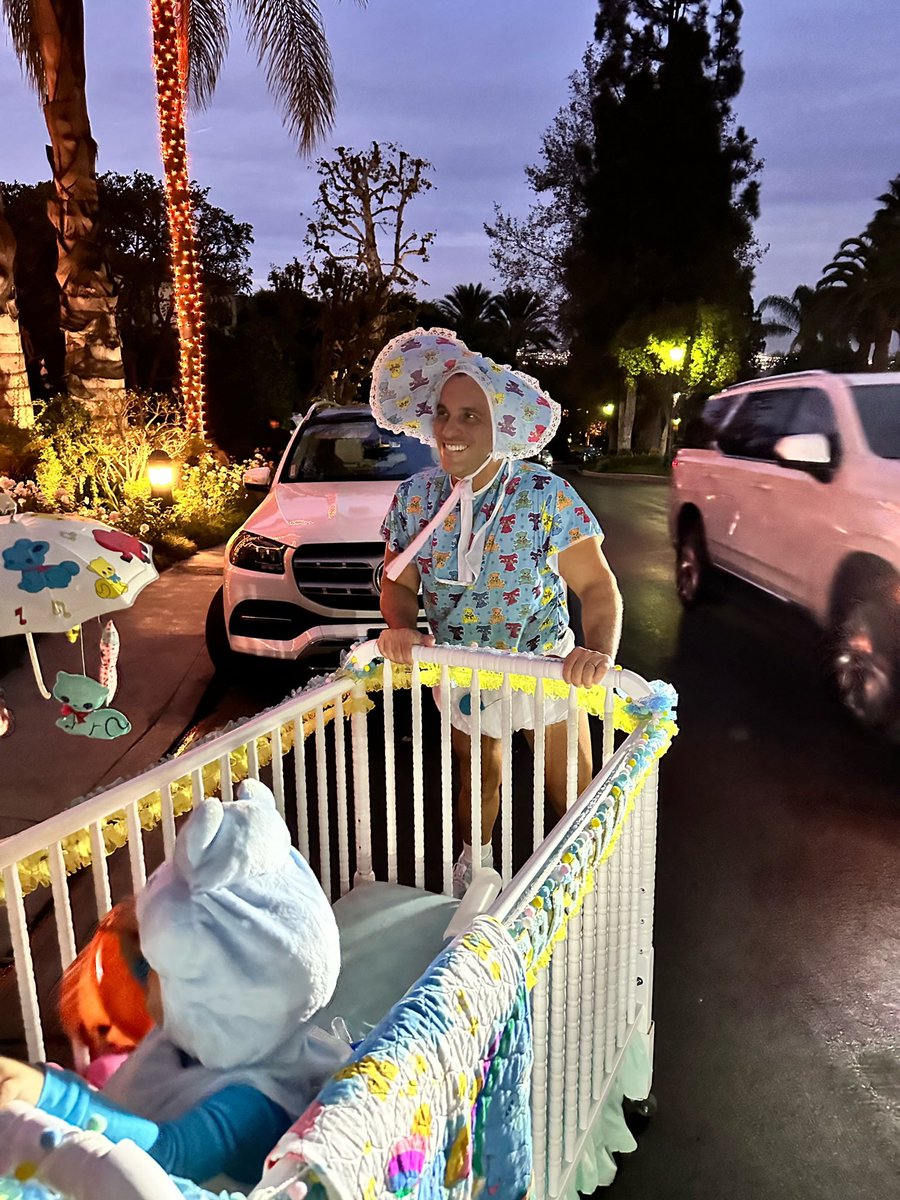 Sebastian Maniscalco tweet media