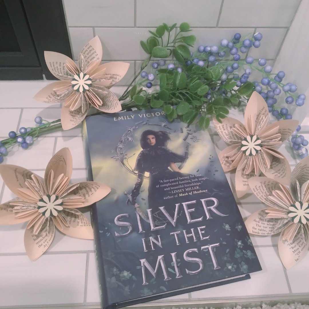 avictoriantale's tweet photo. Silver in the Mist is officially out! 🎉🎉

This book has been an amazing journey, and I can't wait for you all to meet my stubborn ace spy and my sweet cinnamon roll caster! https://t.co/YVN1tXSvLz