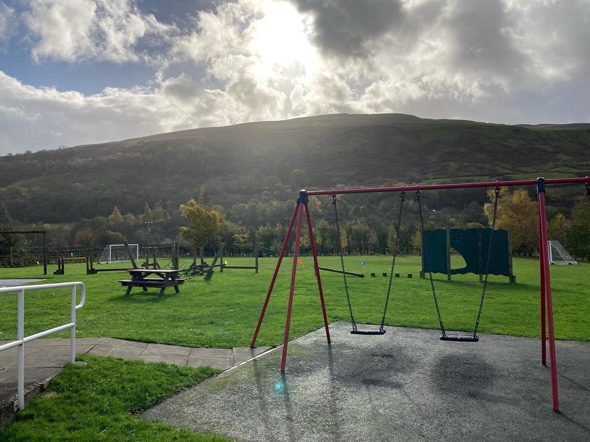 EETCEO's tweet photo. How amazing are these views from the 2 schools I visited today in Swaledale. Stunning views from amazing schools #methodisteducation https://t.co/kwS615quM1